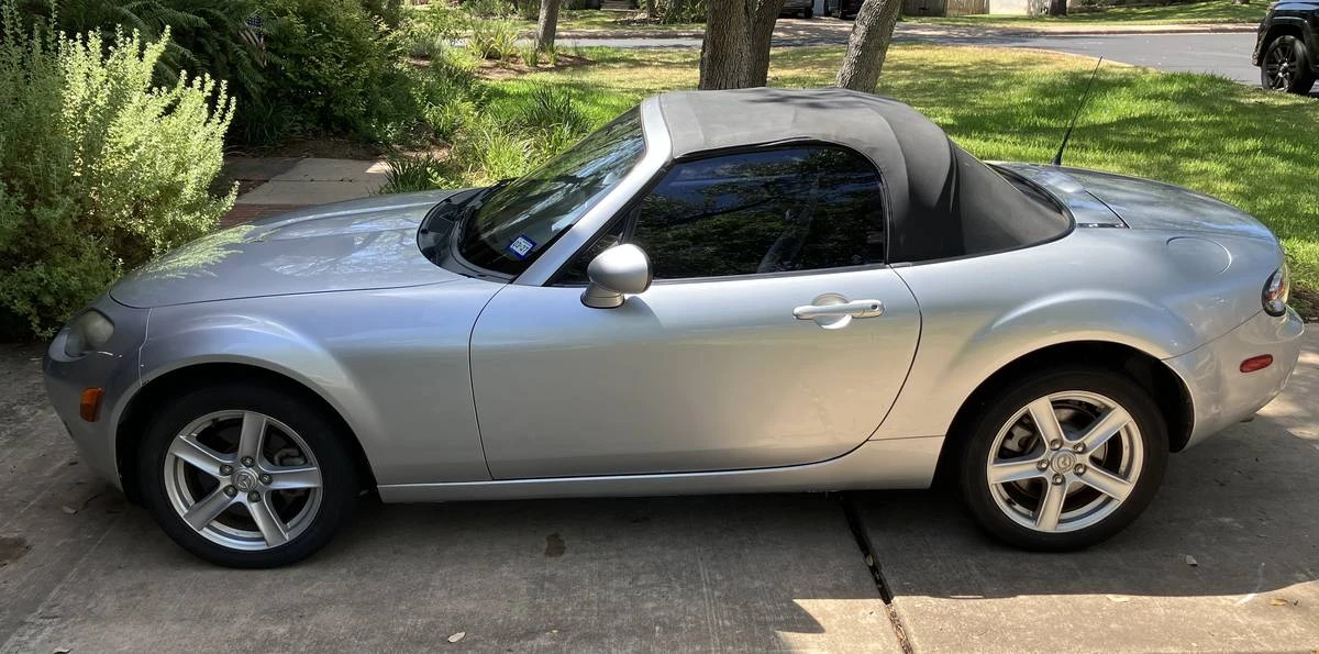 2007 Mazda NC MX-5 Miata - Image 2 of 3
