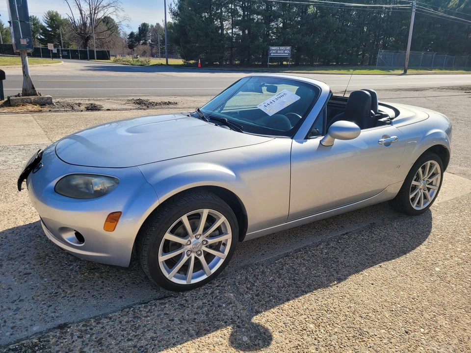 2007 Mazda NC MX-5 Miata - Image 2 of 21