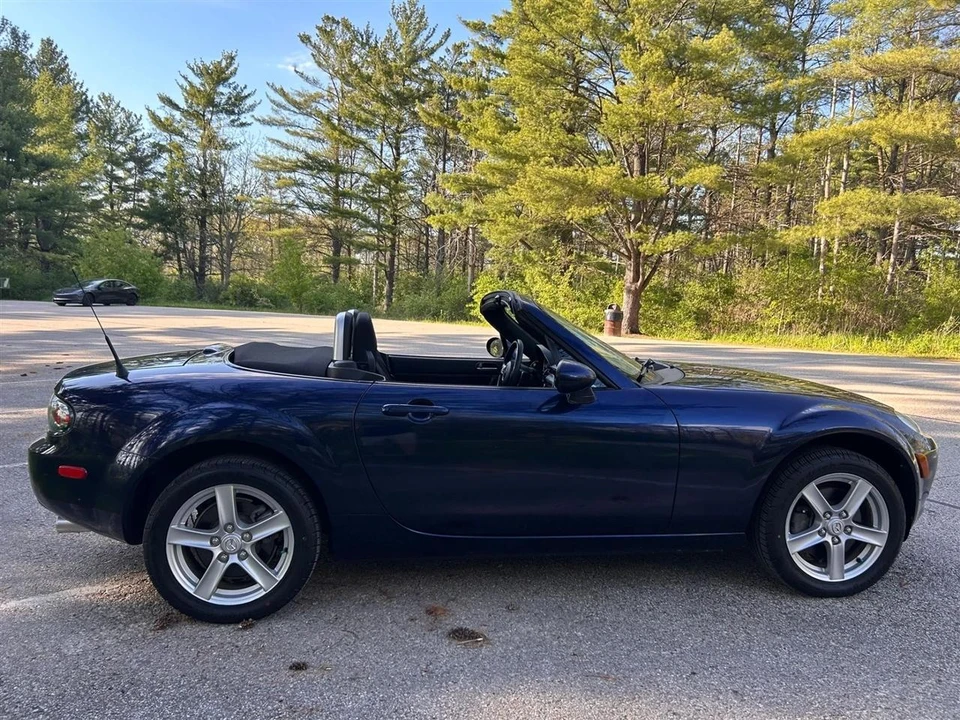 2007 Mazda NC MX-5 Miata - Image 4 of 31