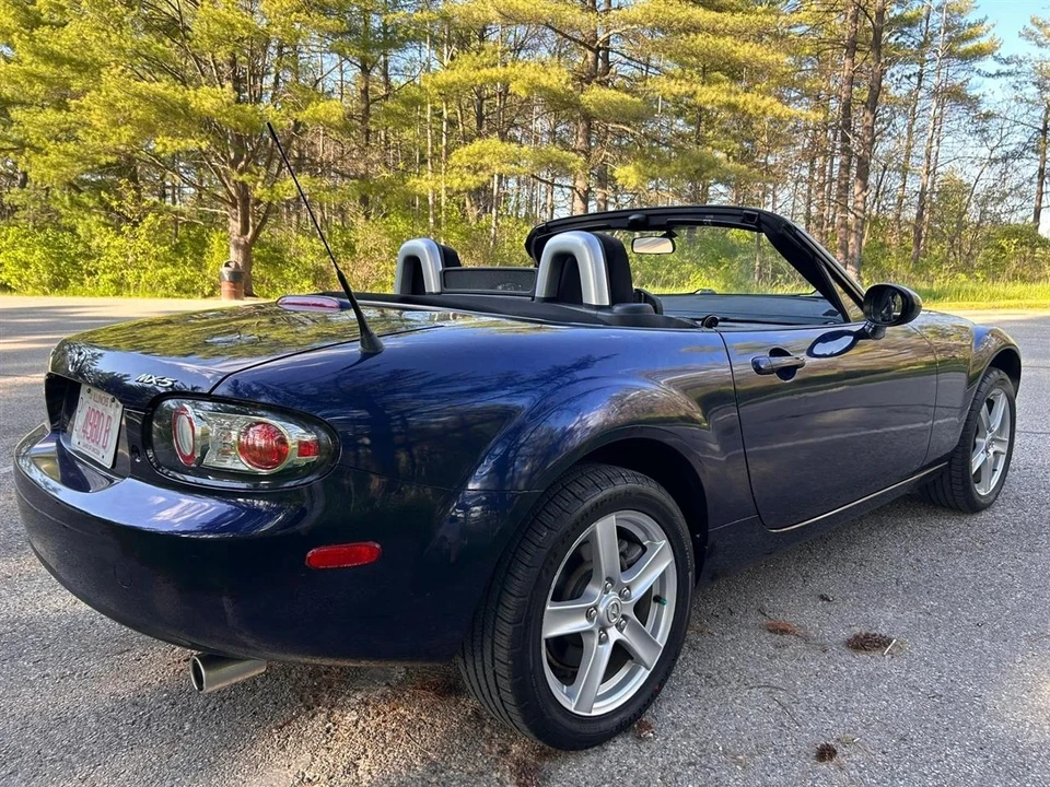 2007 Mazda NC MX-5 Miata - Image 5 of 31