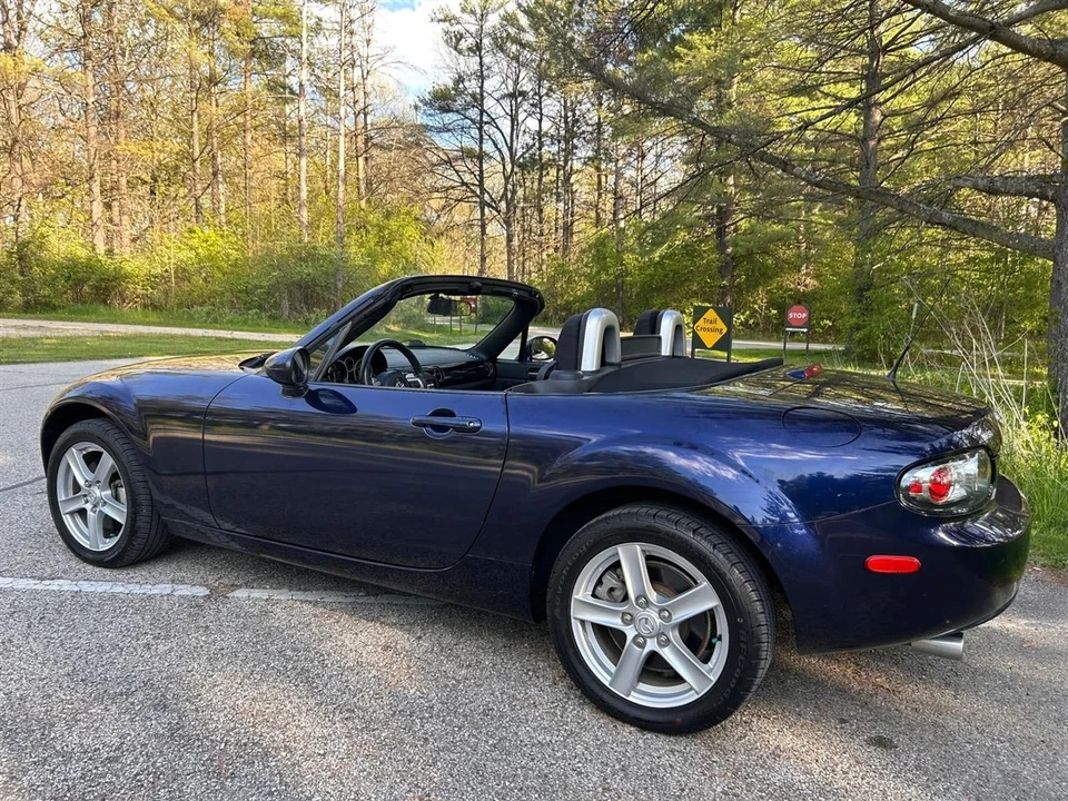 2007 Mazda NC MX-5 Miata - Image 8 of 31