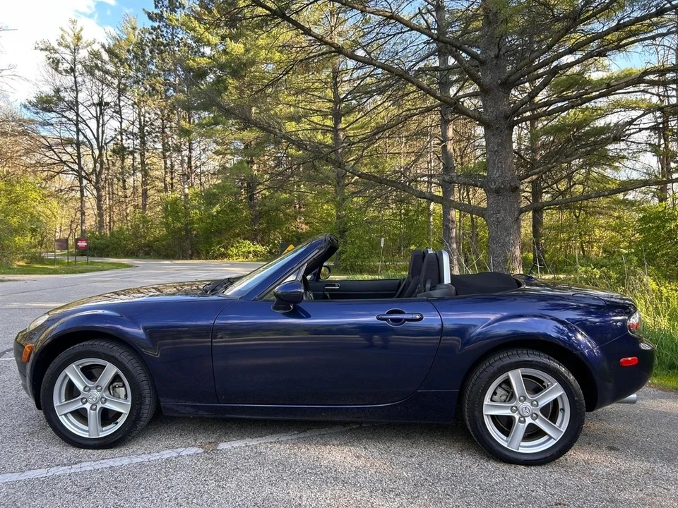 2007 Mazda NC MX-5 Miata - Image 9 of 31