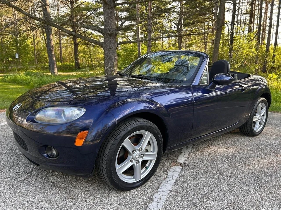 2007 Mazda NC MX-5 Miata - Image 10 of 31