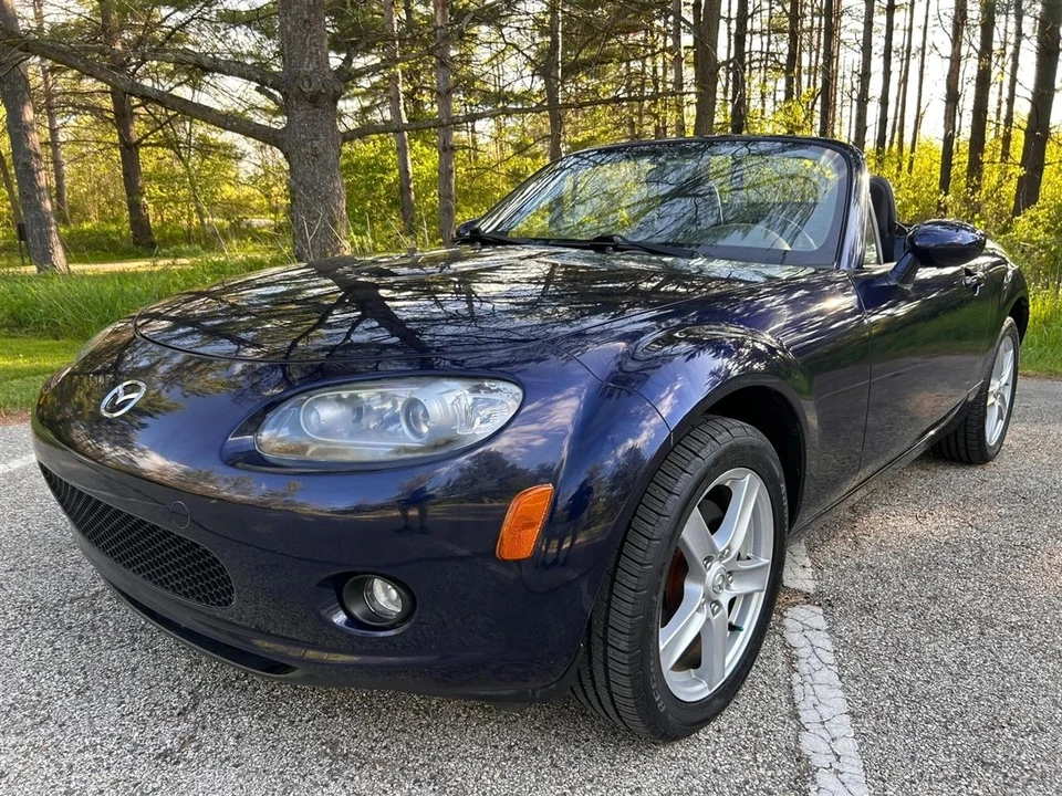 2007 Mazda NC MX-5 Miata - Image 11 of 31