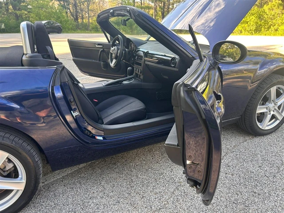 2007 Mazda NC MX-5 Miata - Image 14 of 31