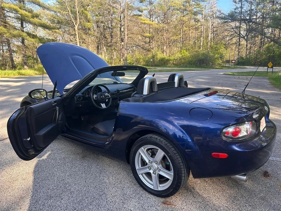 2007 Mazda NC MX-5 Miata - Image 17 of 31