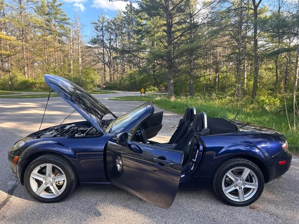 2007 Mazda NC MX-5 Miata - Image 18 of 31