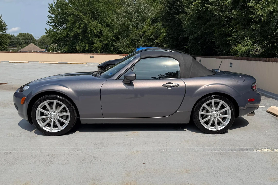 2007 Mazda NC MX-5 Miata - Image 14 of 31
