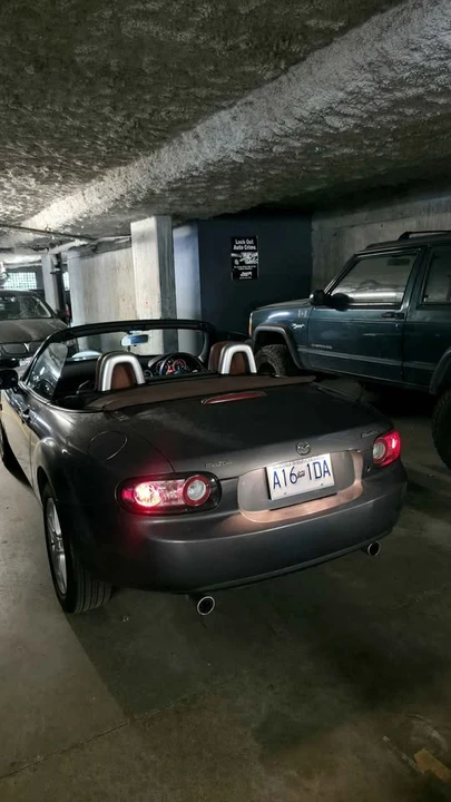 2007 Mazda NC MX-5 Miata - Image 6 of 12