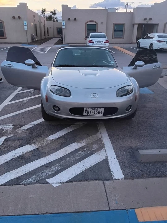 2007 Mazda NC MX-5 Miata - Image 4 of 9