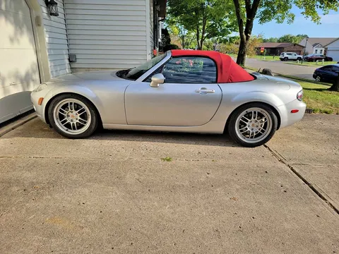 2007 Mazda MX-5 Sport Convertible 2D