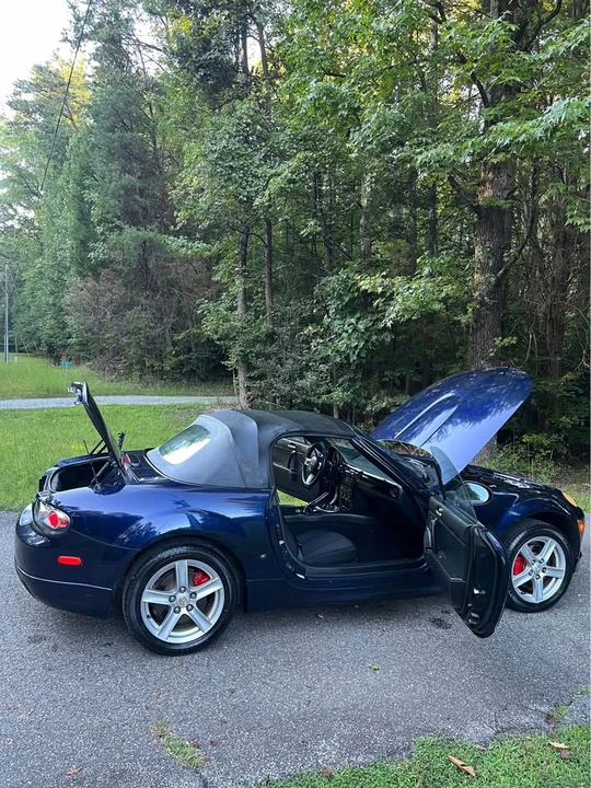2007 Mazda NC MX-5 Miata - Image 4 of 20