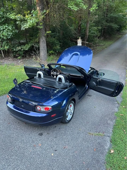 2007 Mazda NC MX-5 Miata - Image 2 of 20