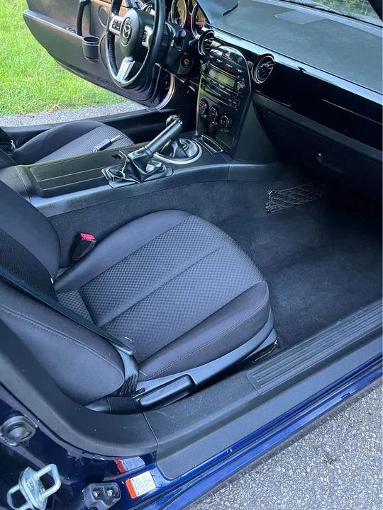 2007 Mazda NC MX-5 Miata - Image 15 of 20