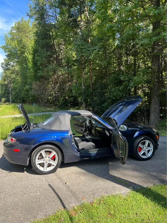 2007 Mazda NC MX-5 Miata - Image 4 of 20