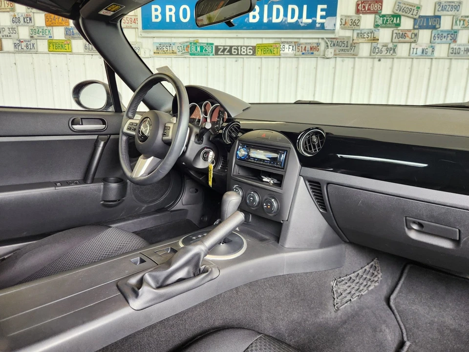 2007 Mazda NC MX-5 Miata - Image 2 of 3