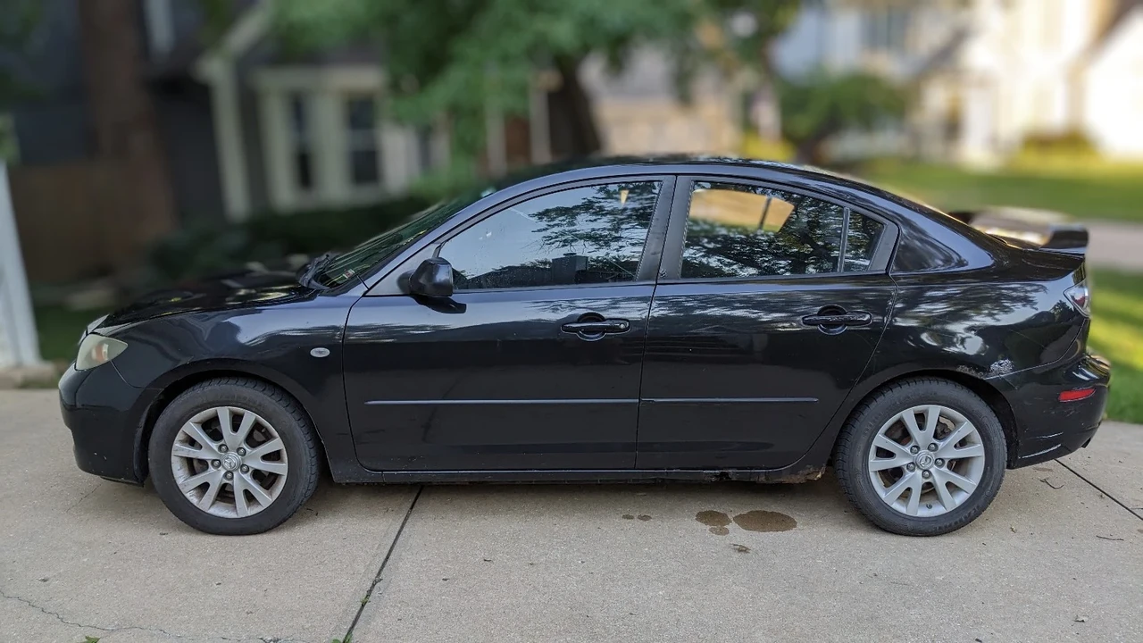 2007 Mazda Mazda 3 1st Gen - Image 2 of 11