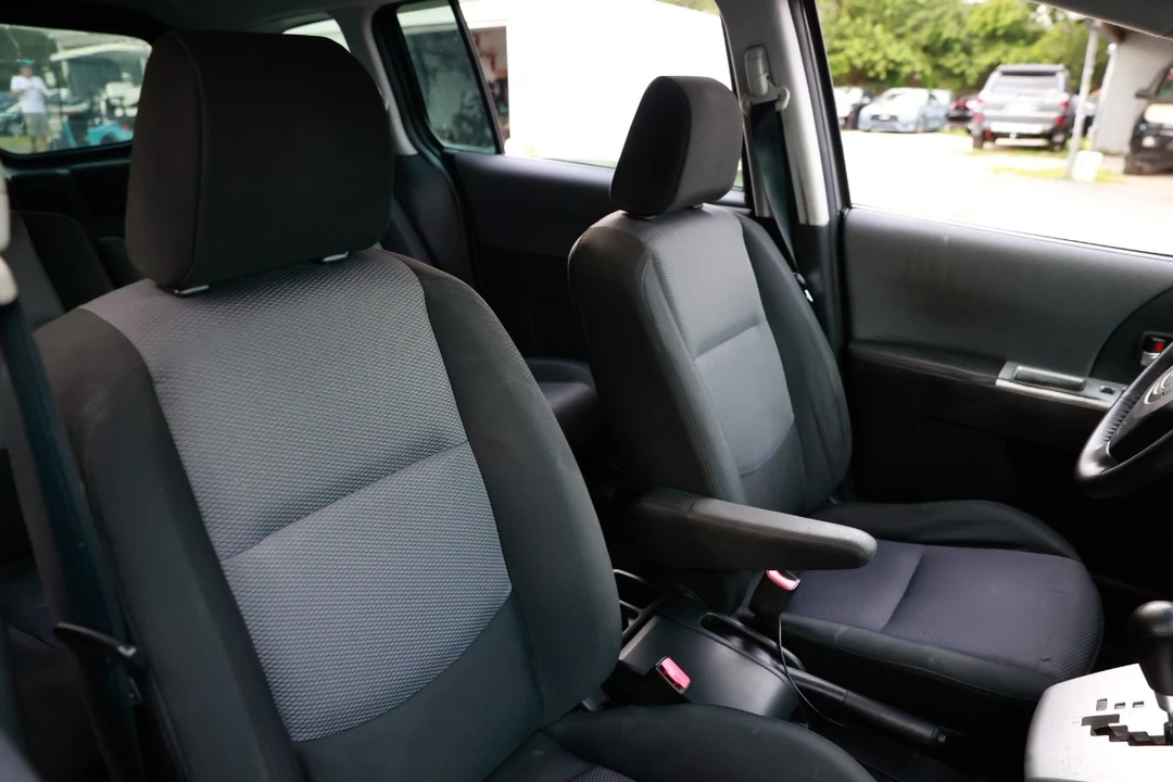 2007 Mazda Mazda 5 - Image 16 of 21