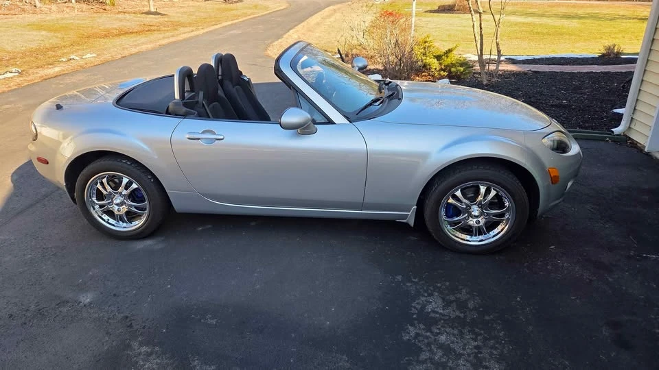 2007 Mazda NC MX-5 Miata - Image 2 of 5