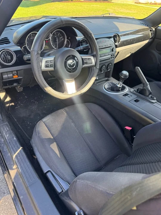 2007 Mazda NC MX-5 Miata - Image 4 of 6