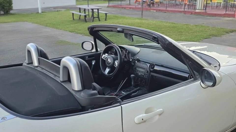 2007 Mazda NC MX-5 Miata - Image 5 of 5
