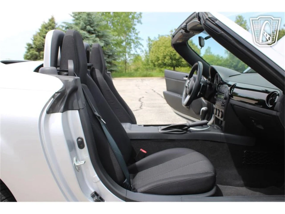 2007 Mazda NC MX-5 Miata - Image 11 of 31