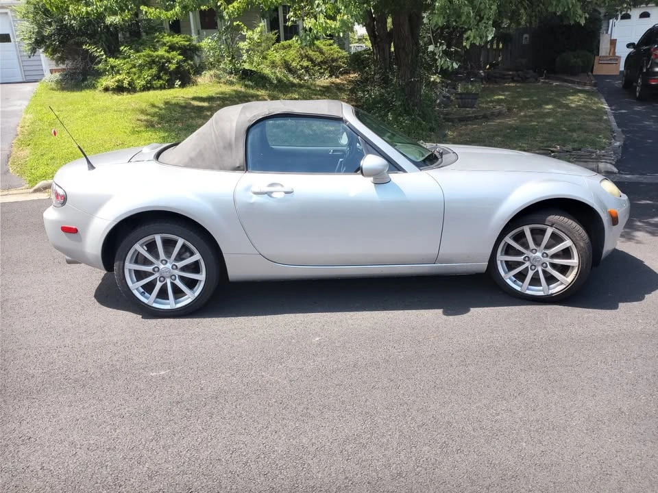 2007 Mazda NC MX-5 Miata - Image 15 of 18