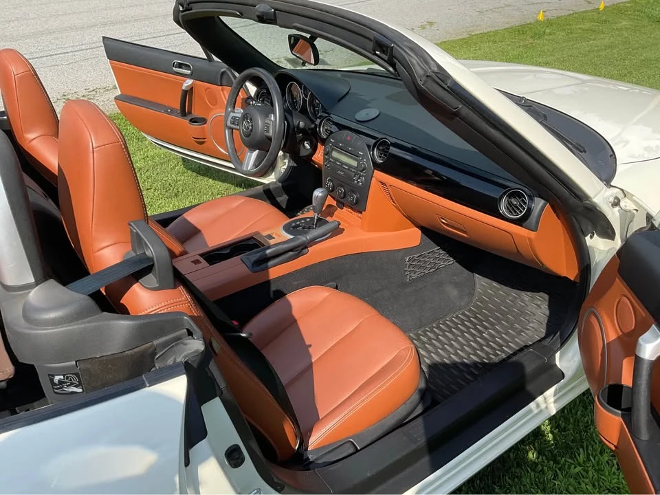 2007 Mazda NC MX-5 Miata - Image 2 of 3