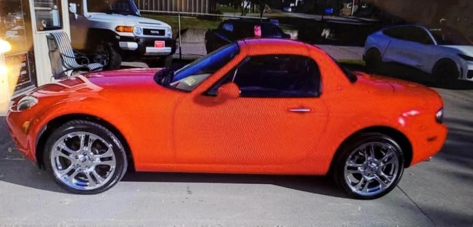 2007 Mazda NC MX-5 Miata - Image 4 of 4