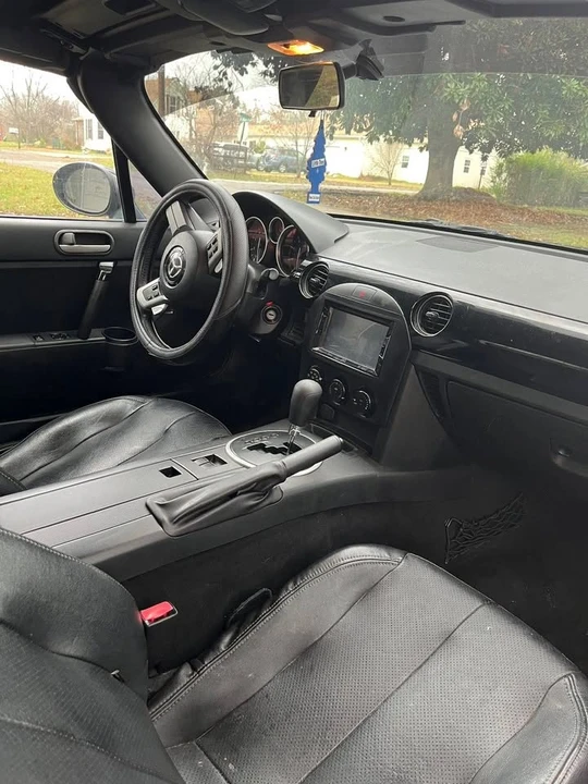 2007 Mazda NC MX-5 Miata - Image 4 of 10