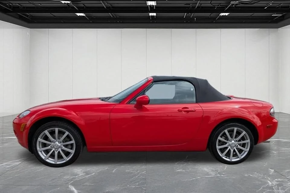 2007 Mazda NC MX-5 Miata - Image 2 of 20
