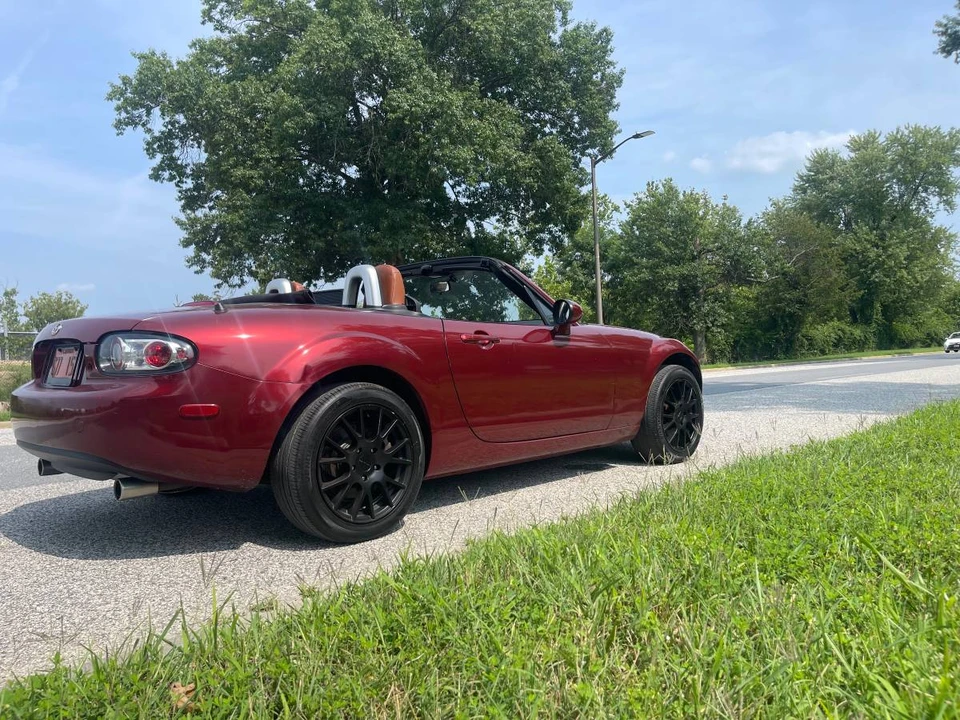 2007 Mazda NC MX-5 Miata - Image 3 of 8