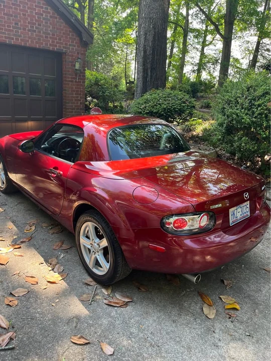 2007 Mazda NC MX-5 Miata - Image 2 of 2