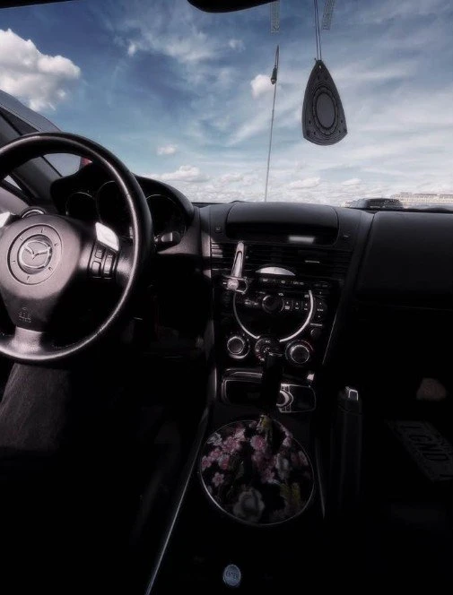 2007 Mazda RX-8 1st Gen - Image 9 of 13
