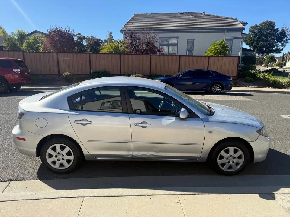 2007 Mazda Mazda 3 1st Gen - Image 4 of 9