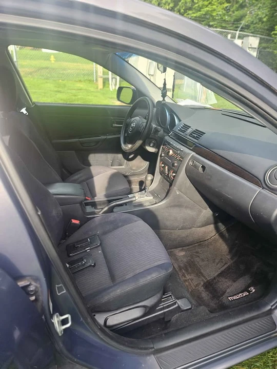 2007 Mazda Mazda 3 1st Gen - Image 18 of 19