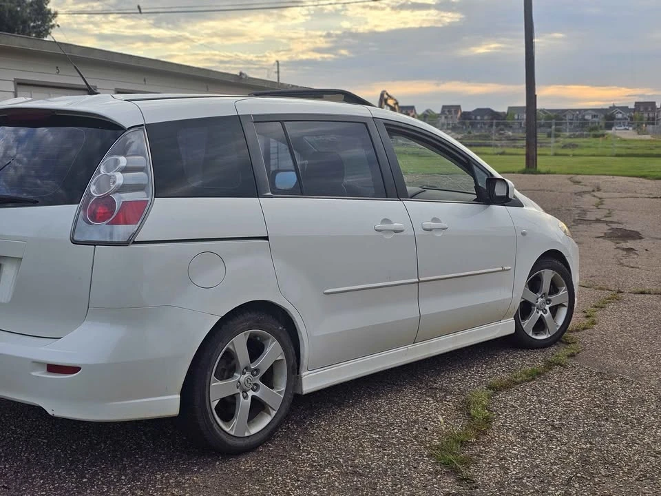 2007 Mazda Mazda 5 - Image 3 of 8