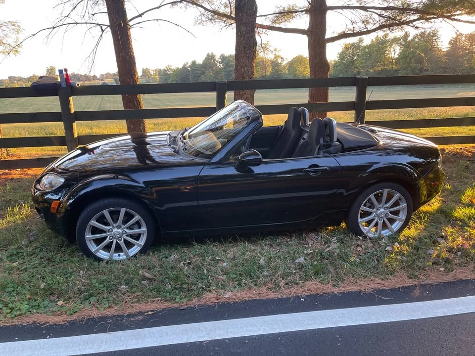 2007 Mazda NC MX-5 Miata - Image 5 of 18