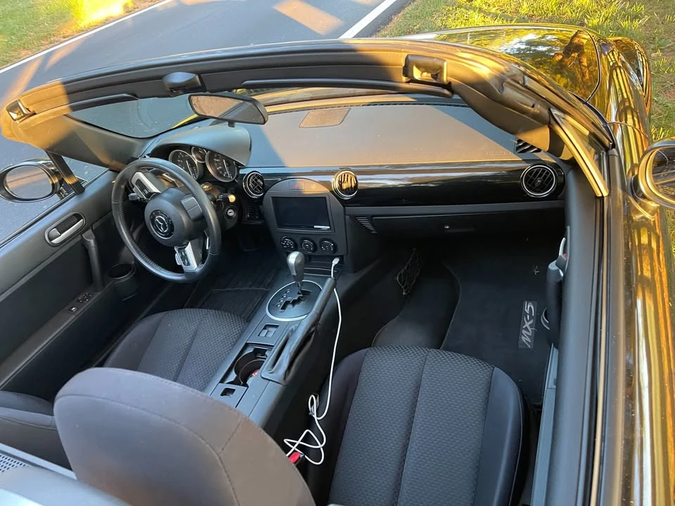 2007 Mazda NC MX-5 Miata - Image 6 of 18