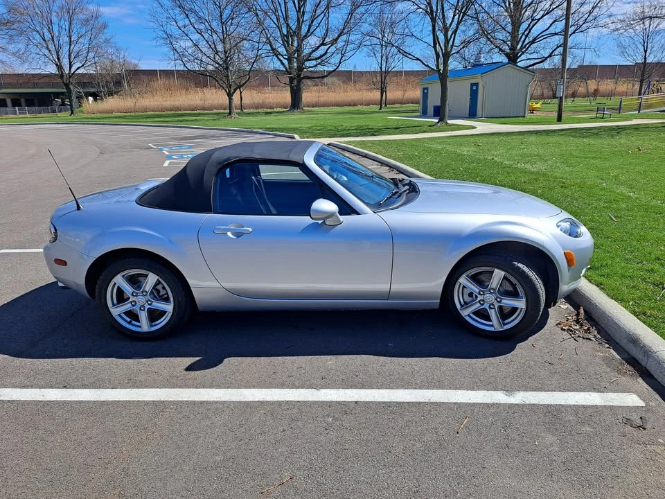 2007 Mazda NC MX-5 Miata - Image 4 of 20