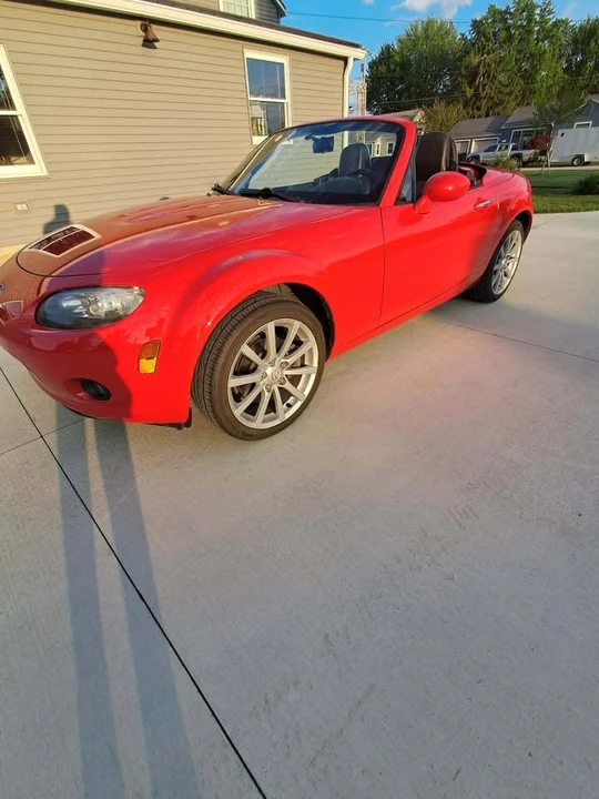 2007 Mazda NC MX-5 Miata - Image 2 of 20