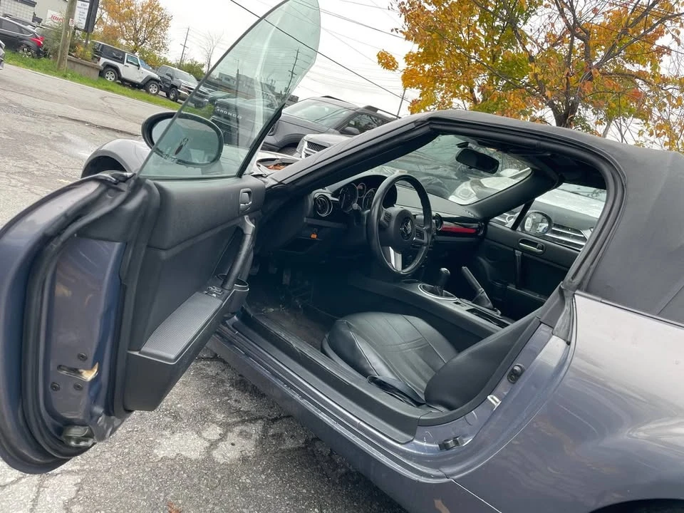 2007 Mazda NC MX-5 Miata - Image 4 of 17