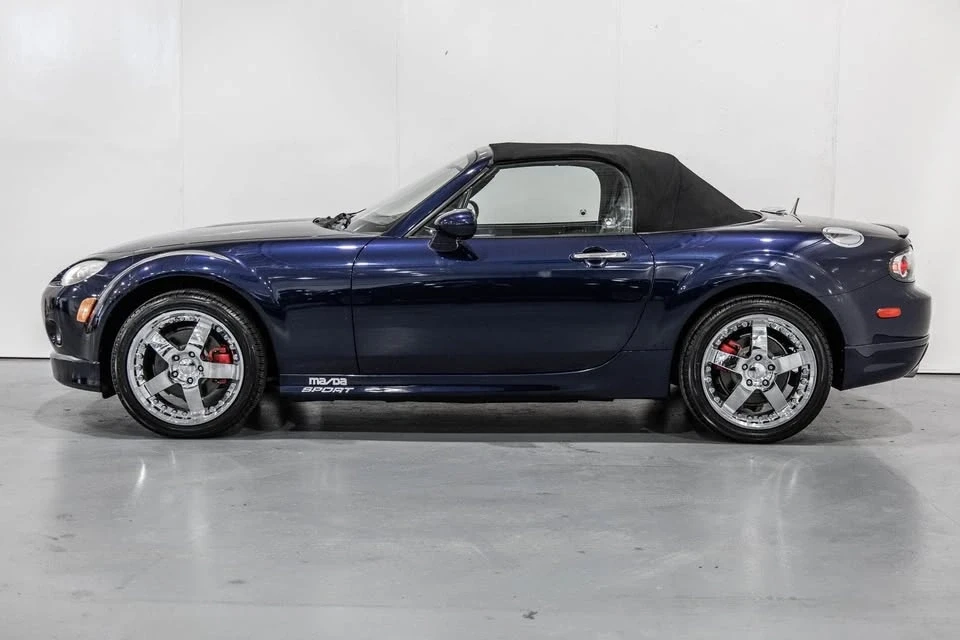 2007 Mazda NC MX-5 Miata - Image 2 of 20