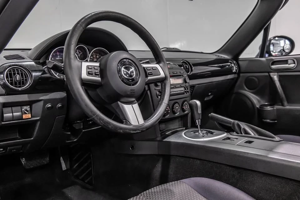 2007 Mazda NC MX-5 Miata - Image 17 of 20