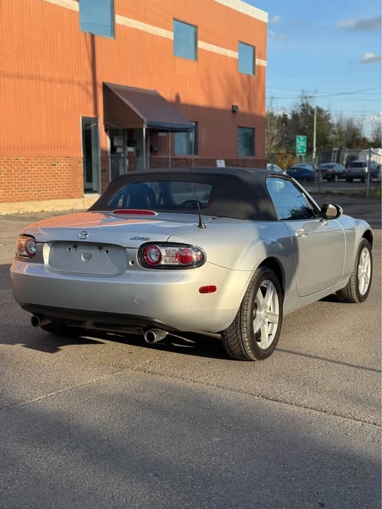 2007 Mazda NC MX-5 Miata - Image 7 of 15