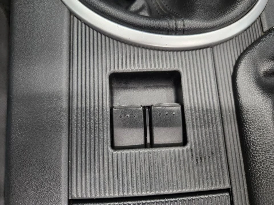 2007 Mazda NC MX-5 Miata - Image 15 of 20