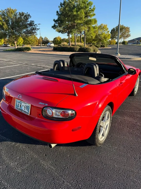 2007 Mazda NC MX-5 Miata - Image 5 of 17