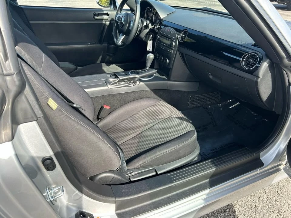 2007 Mazda NC MX-5 Miata - Image 16 of 20