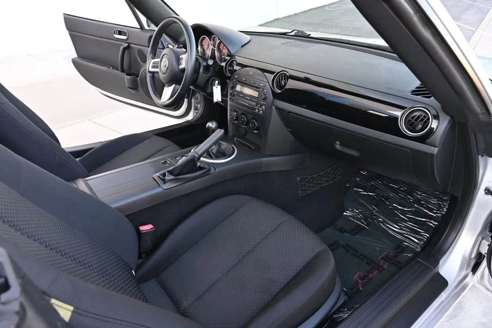 2007 Mazda NC MX-5 Miata - Image 17 of 19