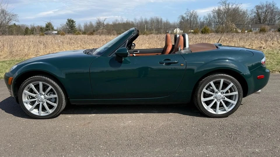2007 Mazda NC MX-5 Miata - Image 2 of 20